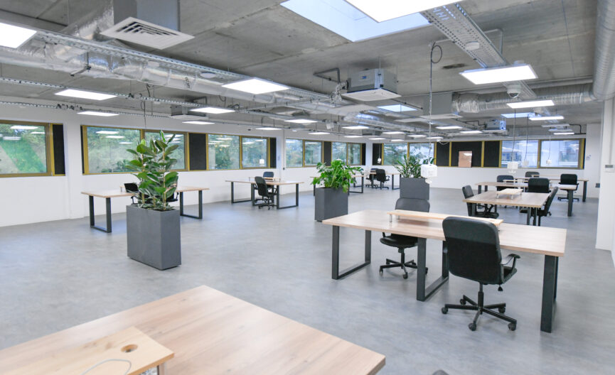 Bureaux et espaces de travail à louer en Île-de-France